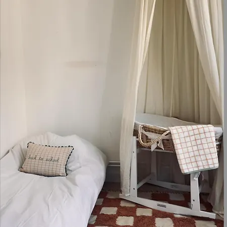 35m2 With Balcony And Extra Bedroom Apartamento París